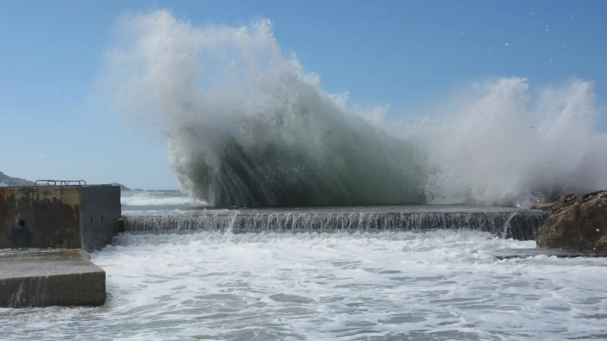 Alerte au Tsunami séismes dévastateurs au Japon ravivent les craintes