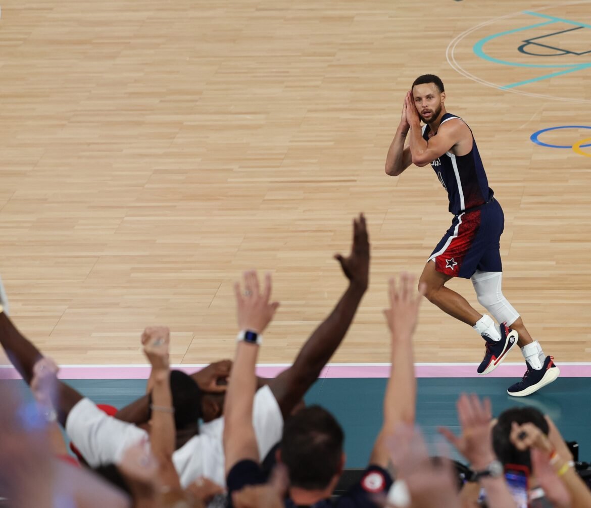 JO Paris 2024 Avec un Stephen Curry éclatant, team USA bat la France